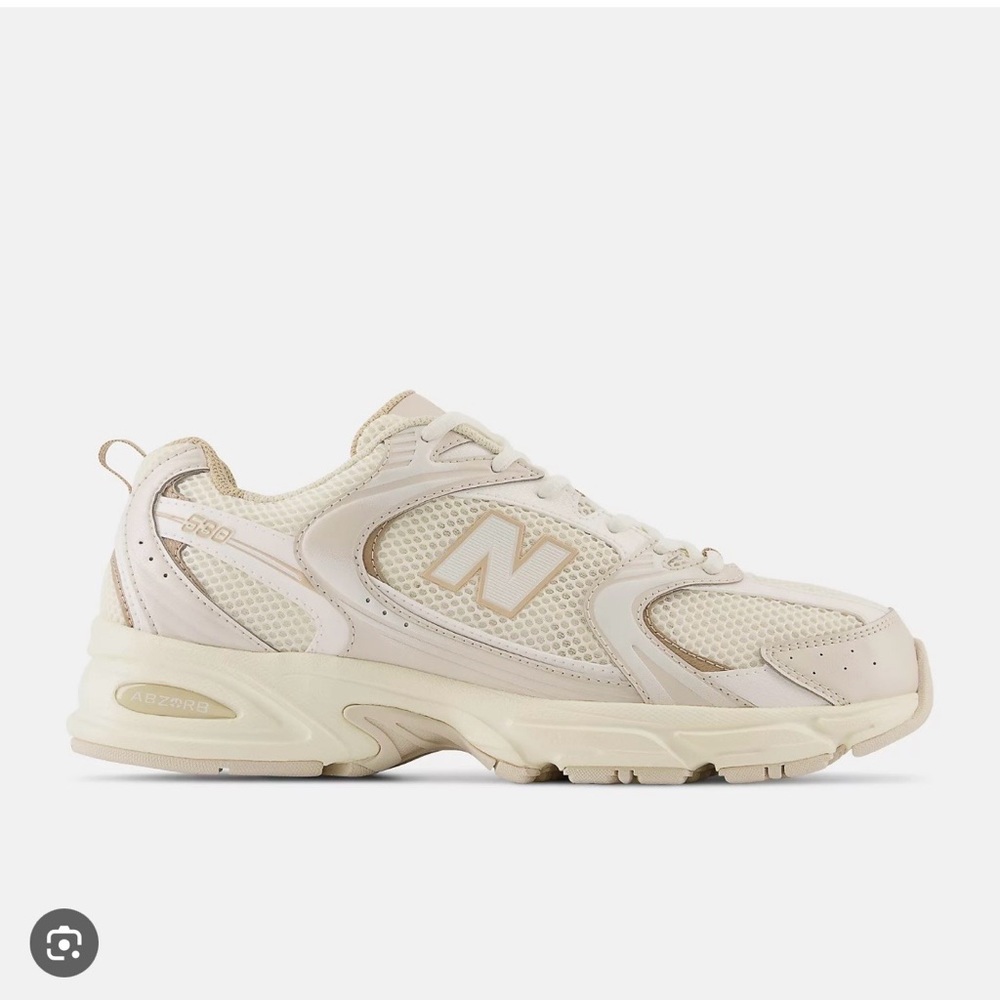 New Balance 530 Beige Sneakers
